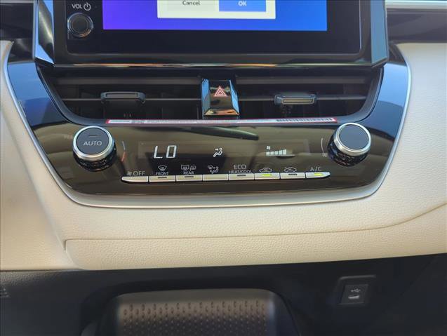 Used 2026 Toyota Corolla LE FWD image 21