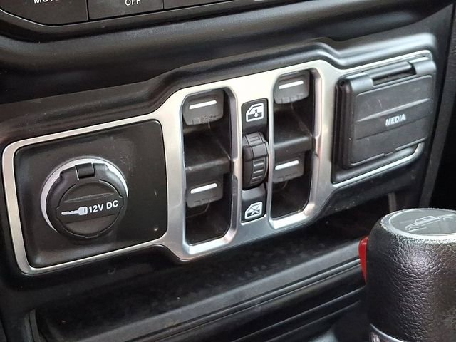 Used 2022 Jeep Gladiator Willys image 26