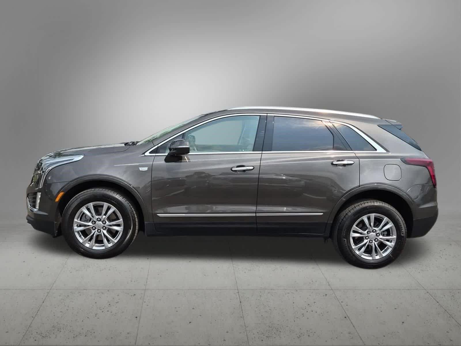 Used 2020 Cadillac XT5 Premium Luxury w/ LPO, Floor Liner Package FWD image 3
