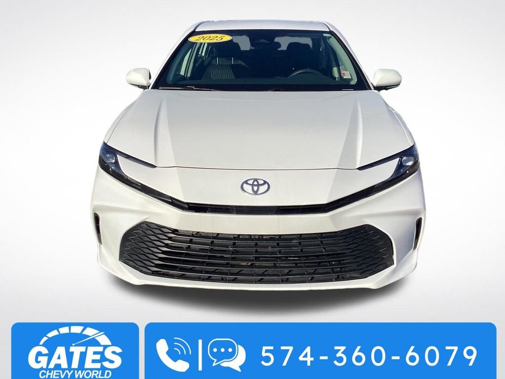 Used 2025 Toyota Camry LE FWD image 2