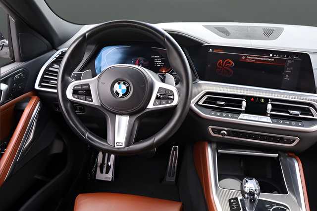 Used 2022 BMW X6 xDrive40i w/ Executive Package AWD/4WD image 17