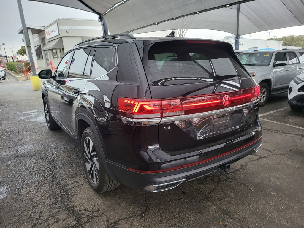 Used 2025 Volkswagen Atlas SE image 13