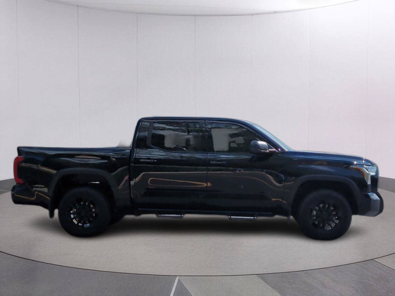 Used 2024 Toyota Tundra SR5 w/ SR5 Premium Package AWD/4WD image 7