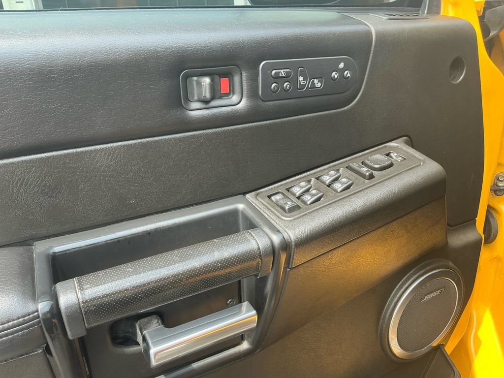 Used 2006 HUMMER H2 AWD/4WD image 16
