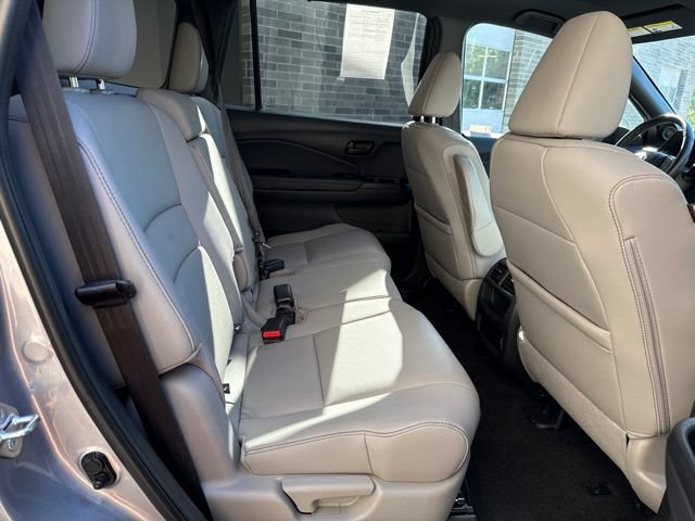 Used 2023 Honda Passport EX-L image 18