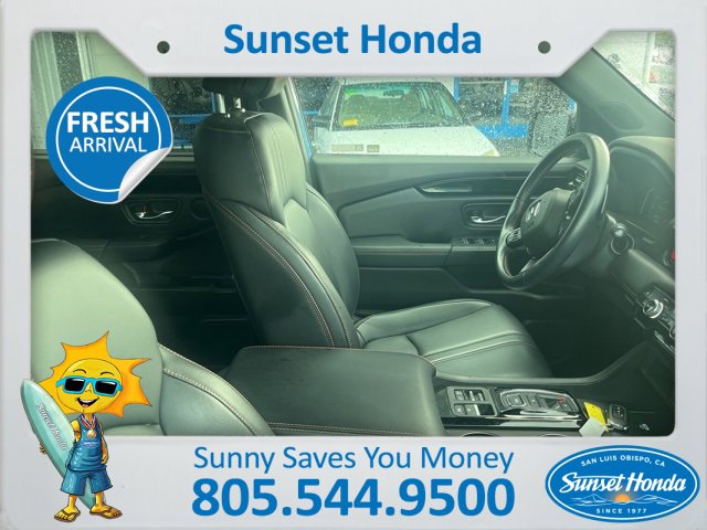 Used 2023 Honda Pilot TrailSport image 3