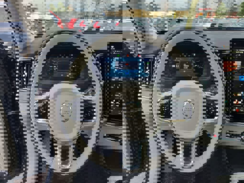 New 2026 Volvo XC90 T8 Ultra w/ Protection Package Premier image 14