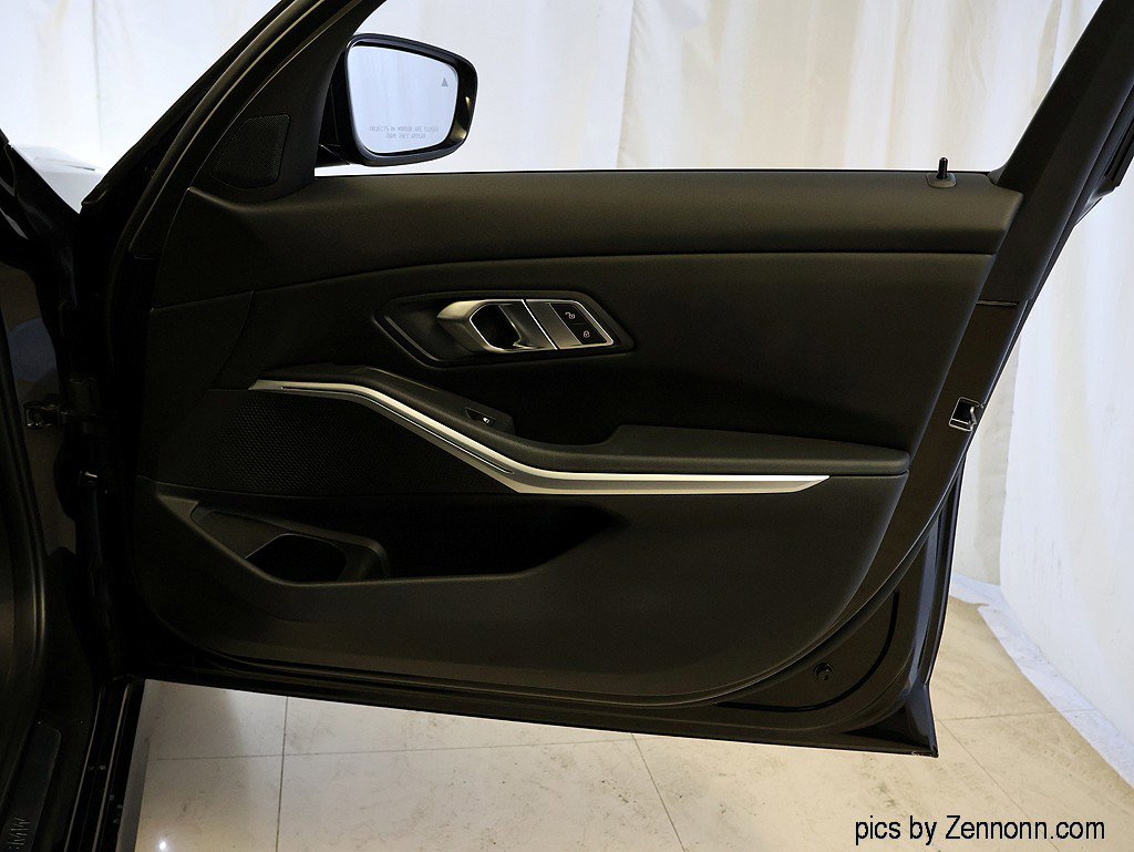 Certified 2023 BMW 330i xDrive Sedan w/ Driving Assistance Package image 31