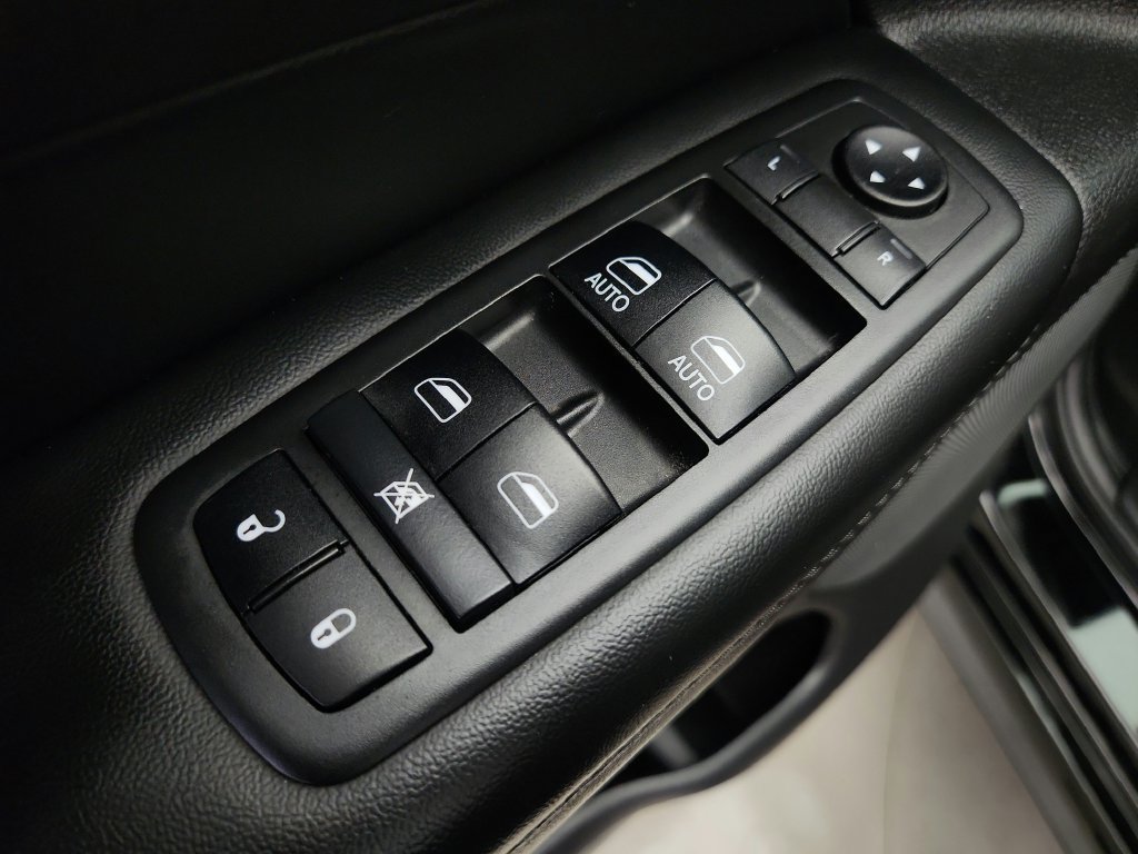 Used 2019 Jeep Grand Cherokee Limited X AWD/4WD image 28