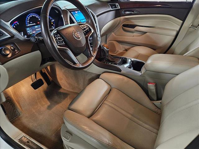 Used 2015 Cadillac SRX Luxury w/ Driver Awareness Package image 9