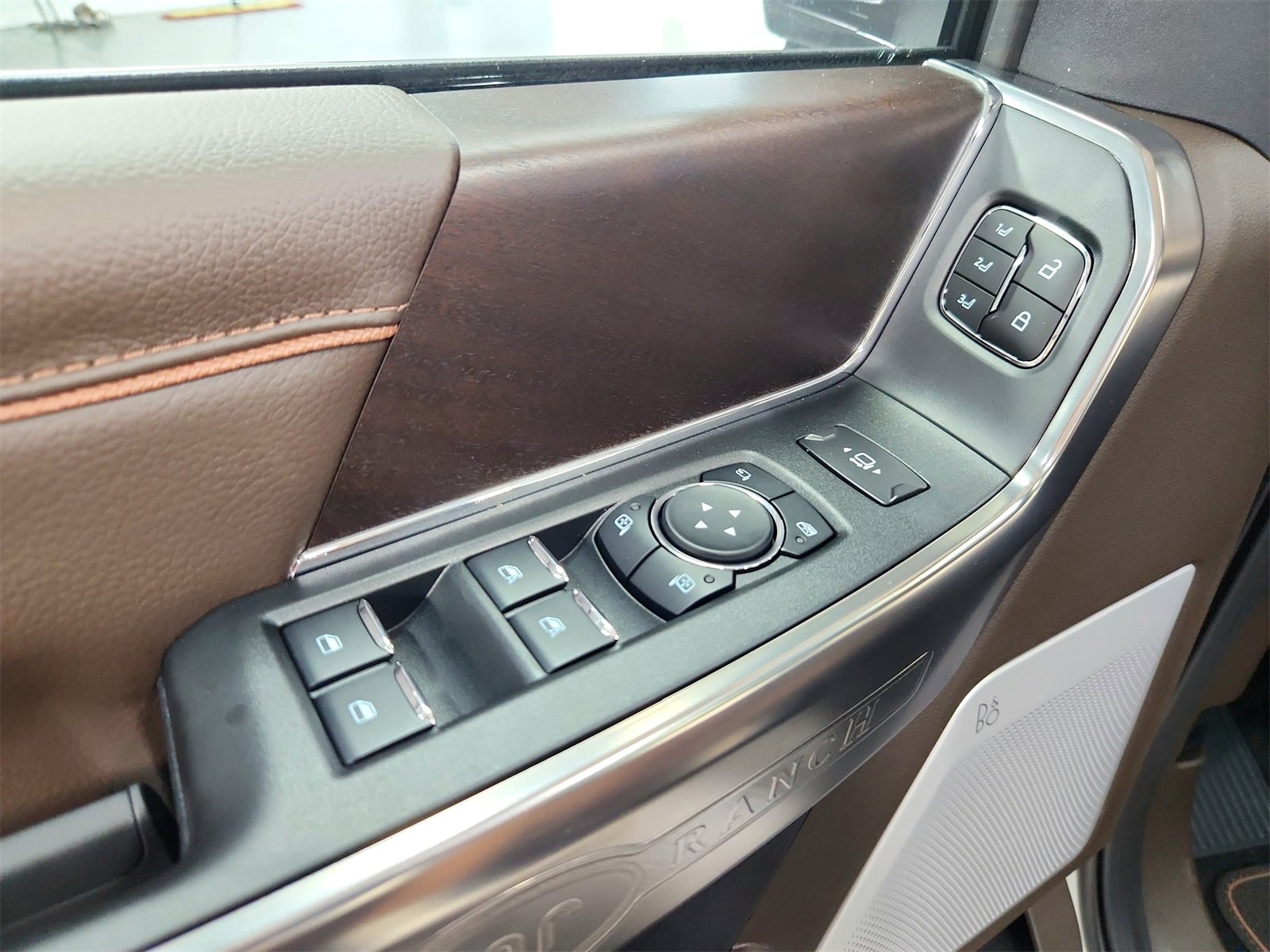 New 2025 Ford F350 King Ranch image 34