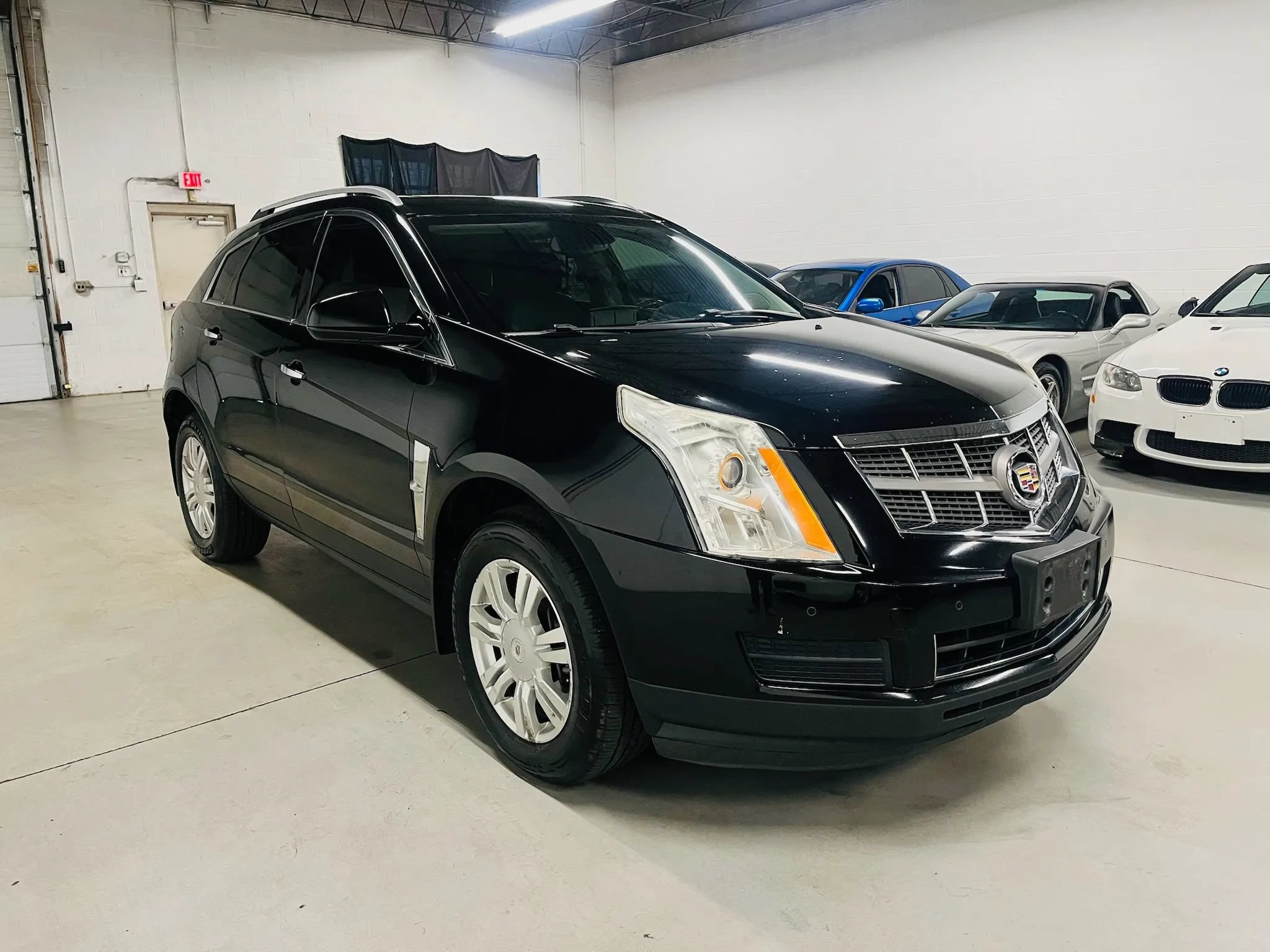 Used 2012 Cadillac SRX Luxury FWD image 4