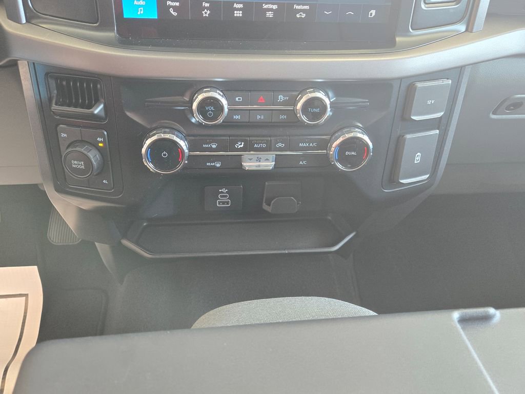 Used 2025 Ford F150 XLT w/ Equipment Group 301A Standard image 18