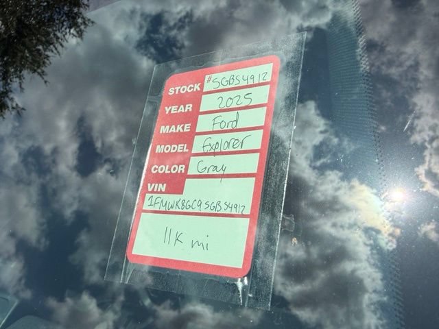 Used 2025 Ford Explorer ST AWD/4WD image 10