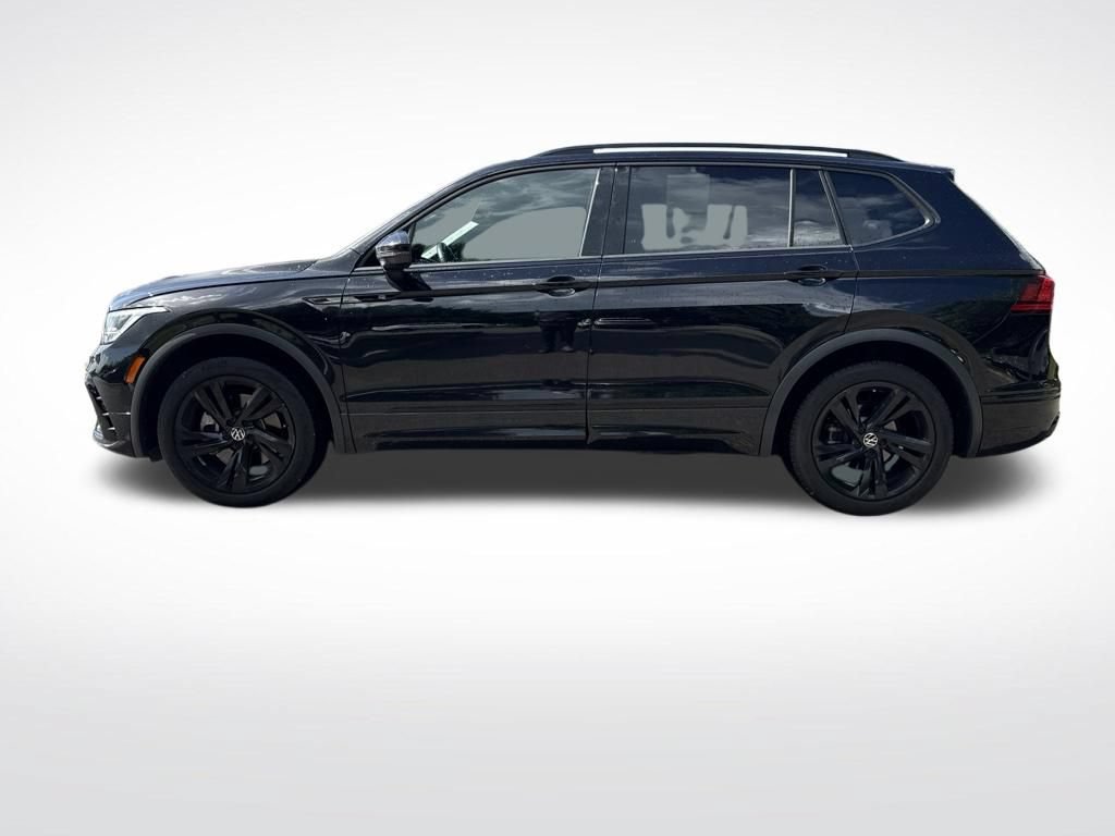 Used 2024 Volkswagen Tiguan SE R-Line FWD image 8