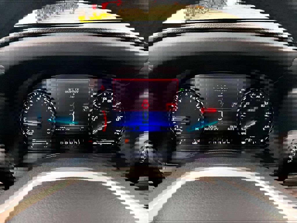 Used 2023 Ford Explorer Limited w/ Equipment Group 301A AWD/4WD image 26