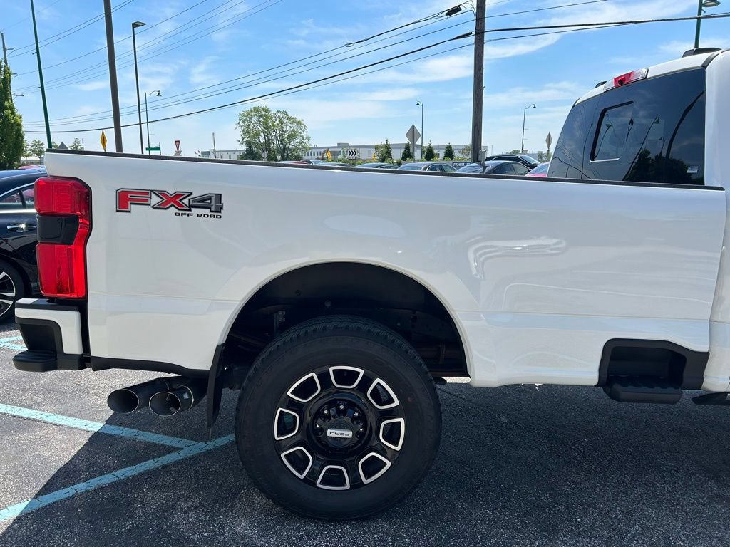 Used 2025 Ford F250 Platinum AWD/4WD image 8