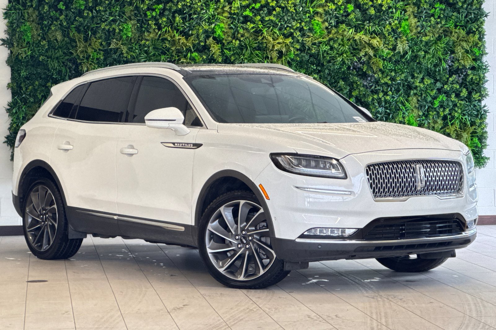 Certified 2022 Lincoln Nautilus Reserve