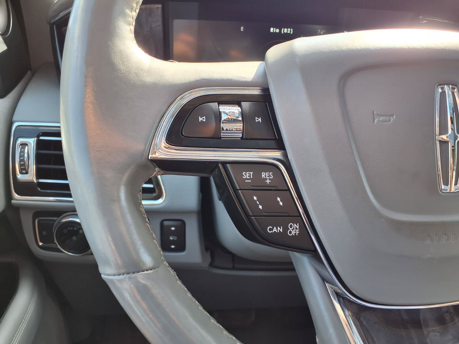Used 2021 Lincoln Navigator L Reserve w/ Luxury Package AWD/4WD image 23