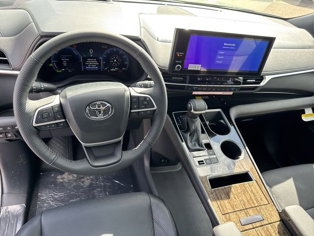 New 2026 Toyota Sienna Platinum image 15