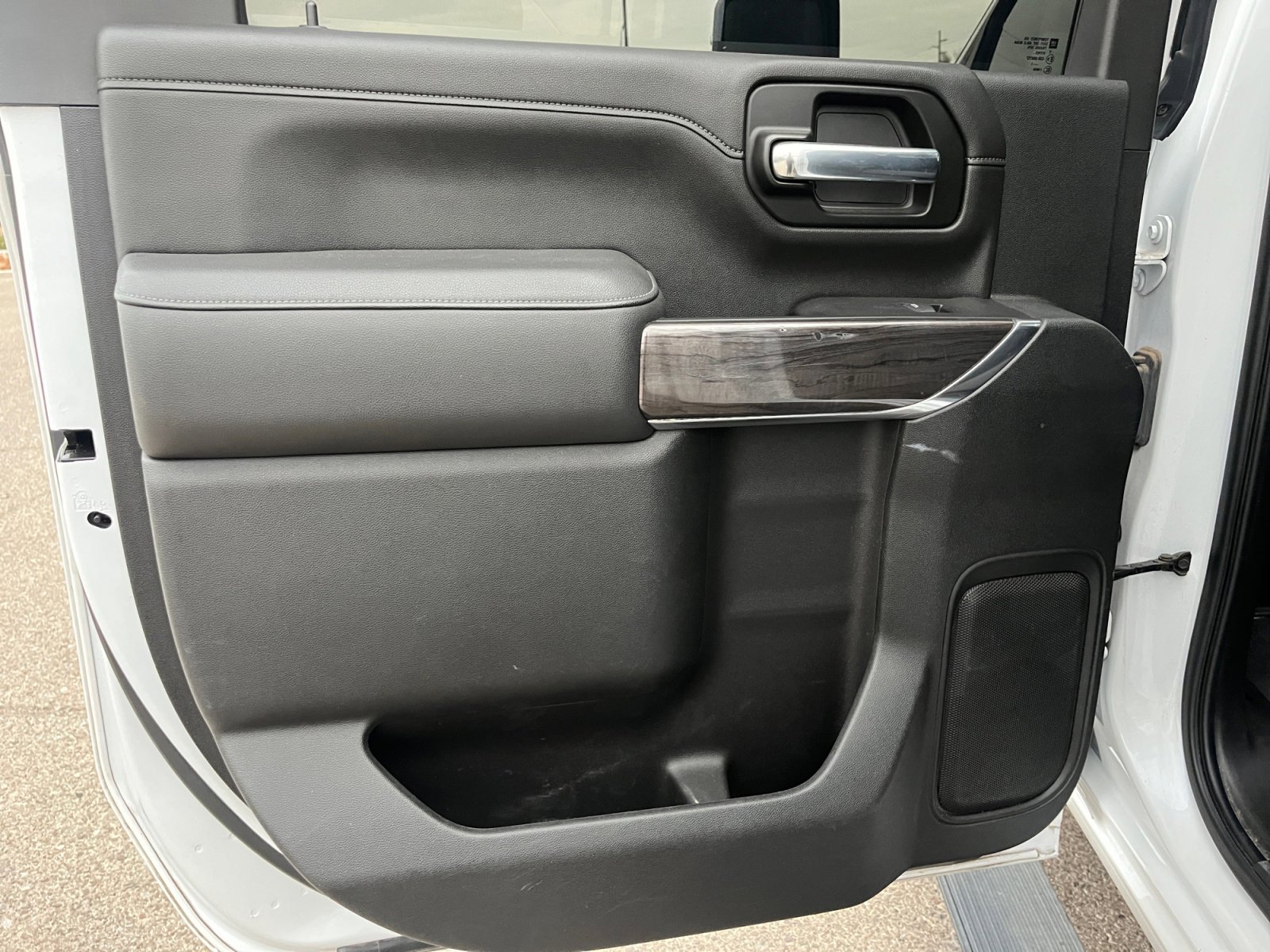 Used 2021 Chevrolet Silverado 2500 LTZ image 16