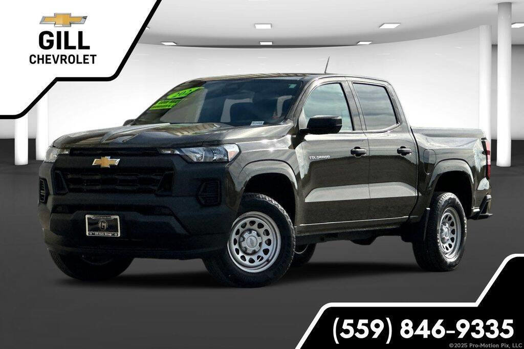 Used 2024 Chevrolet Colorado W/T image 1