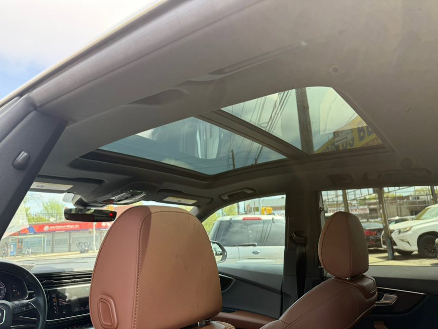 Used 2019 Audi Q8 Premium Plus w/ Premium Plus AWD/4WD image 11
