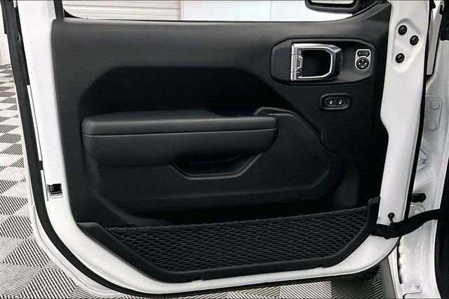 Used 2025 Jeep Wrangler Unlimited Rubicon 4xe w/ Safety Group image 21