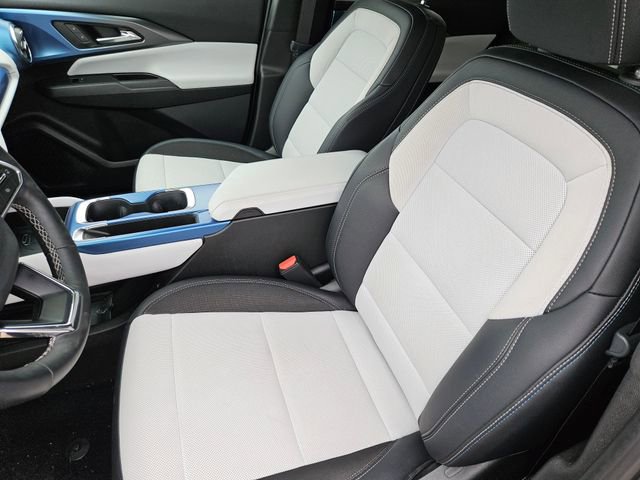 Used 2025 Chevrolet Equinox EV LT image 10