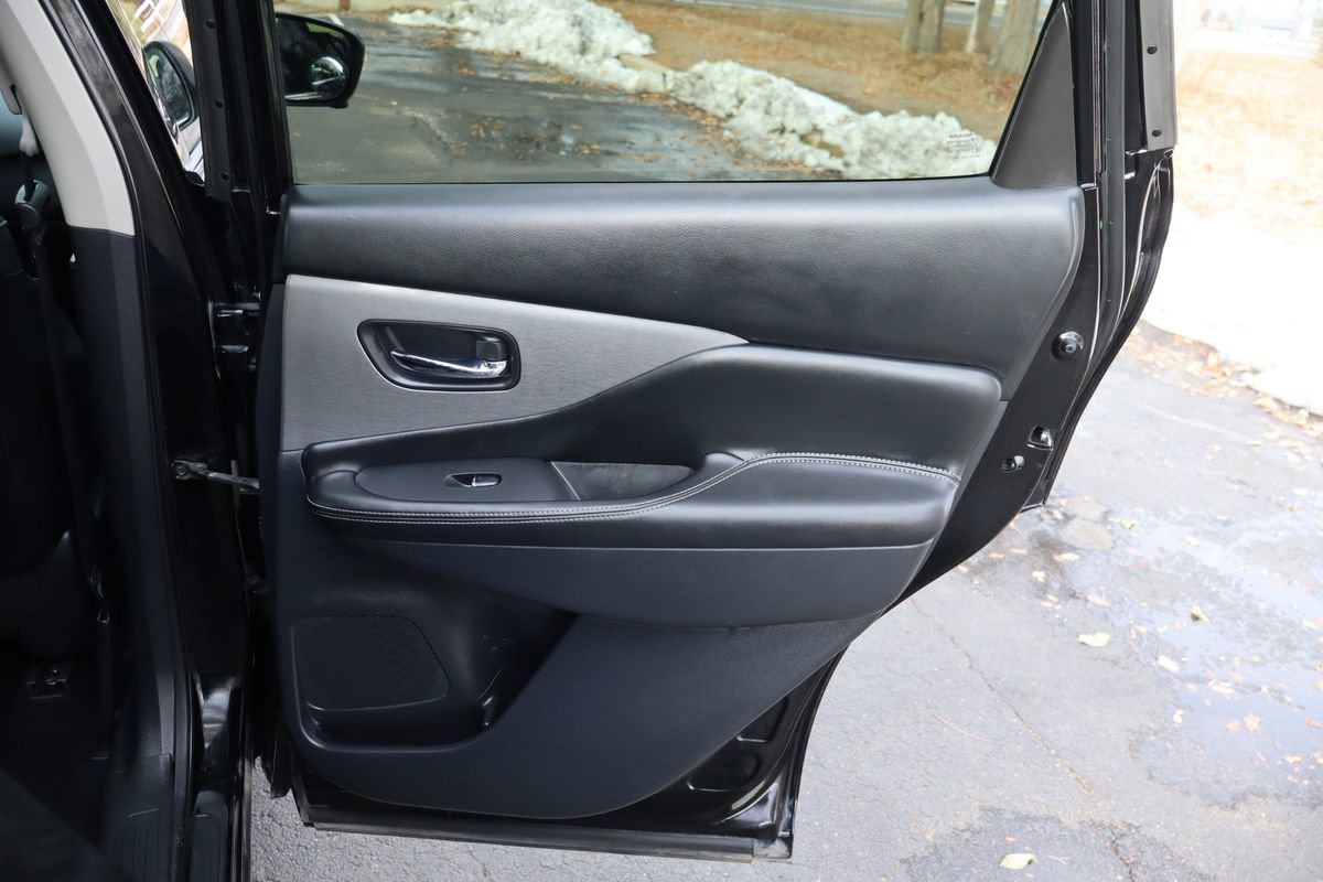 Used 2020 Nissan Murano SL w/ Moonroof Package image 25