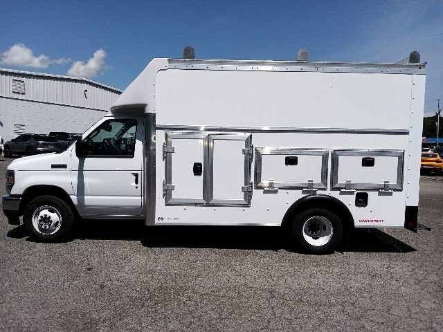 New 2026 Ford E-350 and Econoline 350 Super Duty w/ Power Equipment Group RWD image 6