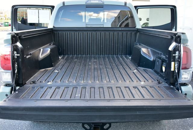 Used 2022 Toyota Tacoma TRD Sport image 30