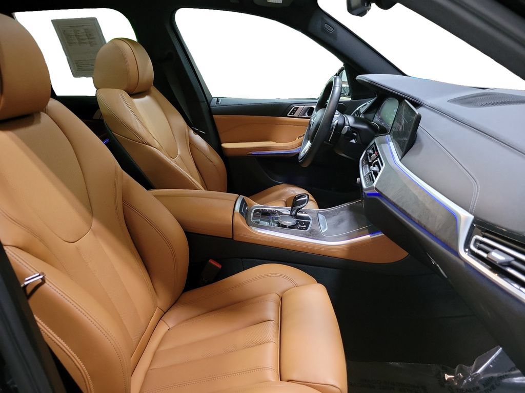 Used 2022 BMW X5 xDrive40i w/ Premium Package AWD/4WD image 29