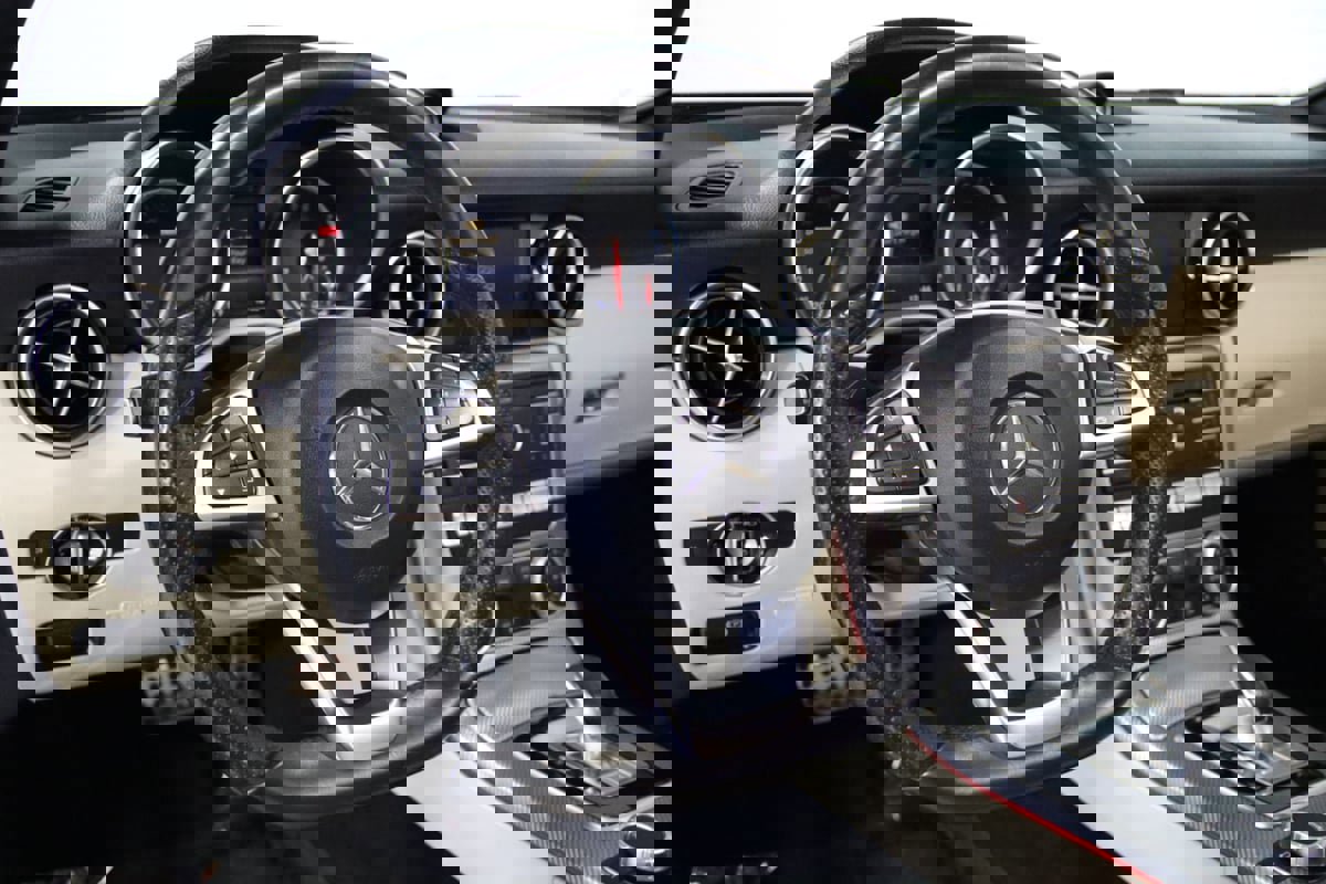 Used 2017 Mercedes-Benz SLC 300 image 44