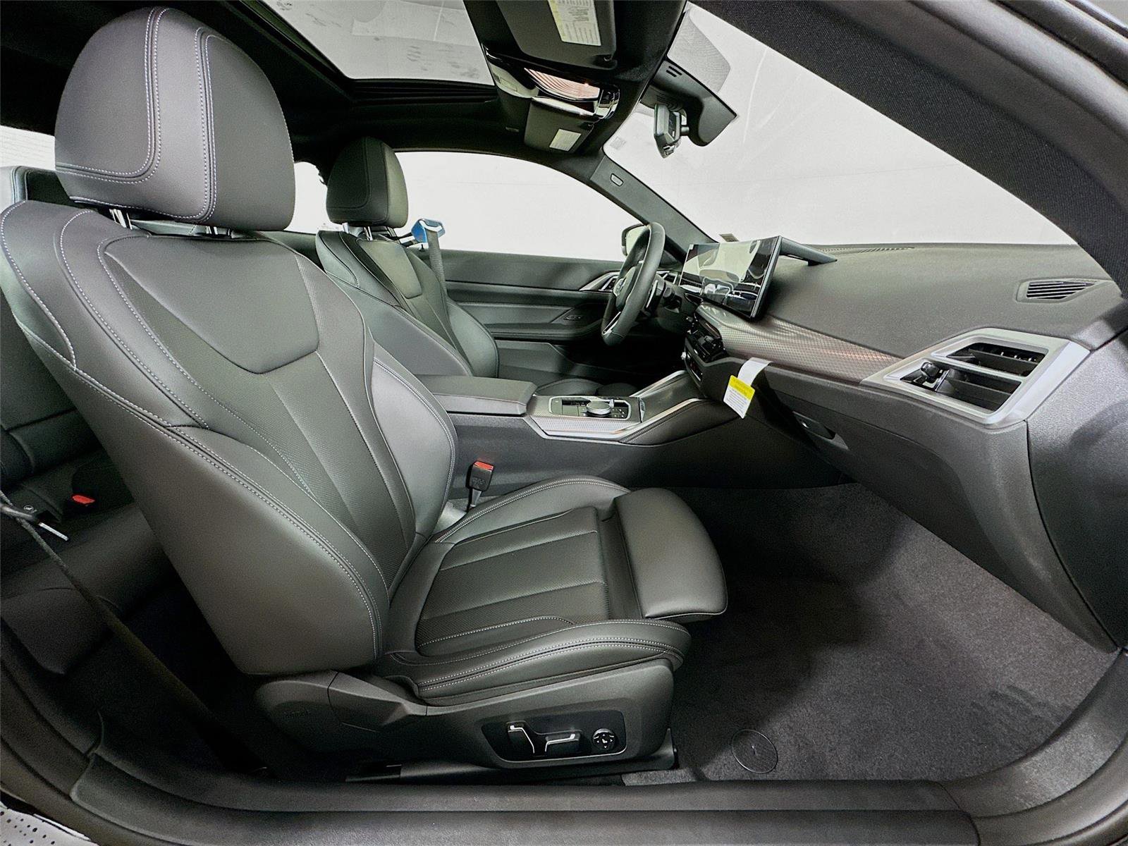 New 2026 BMW 430i xDrive Coupe w/ M Sport Package image 29