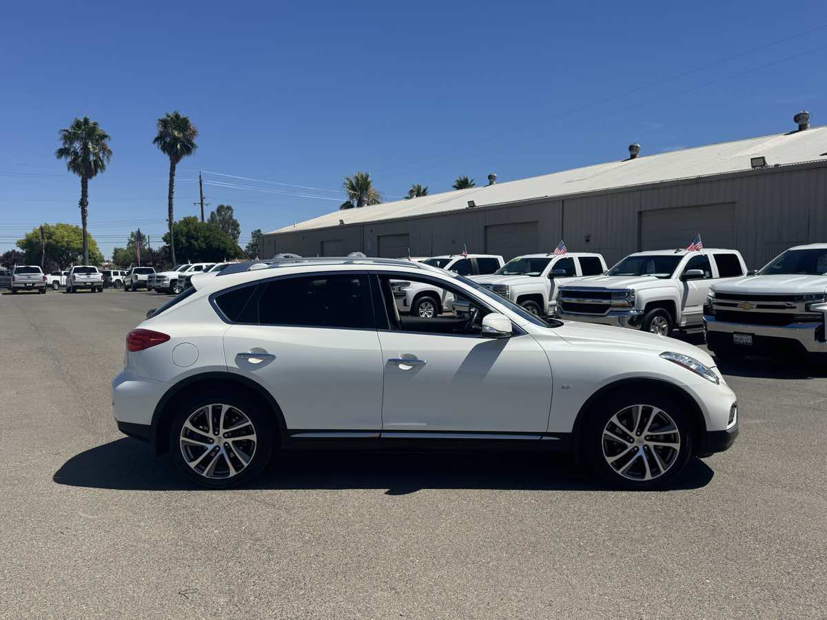 Used 2016 INFINITI QX50 2WD w/ Technology Package image 11