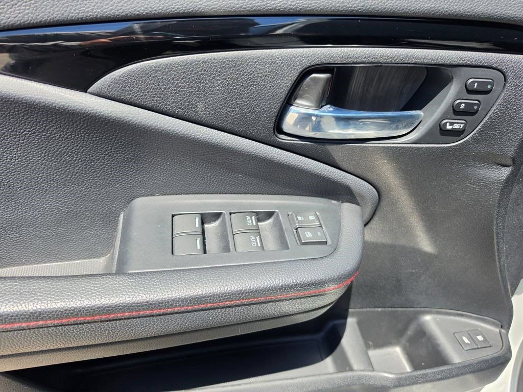 Used 2021 Honda Pilot Black Edition image 12