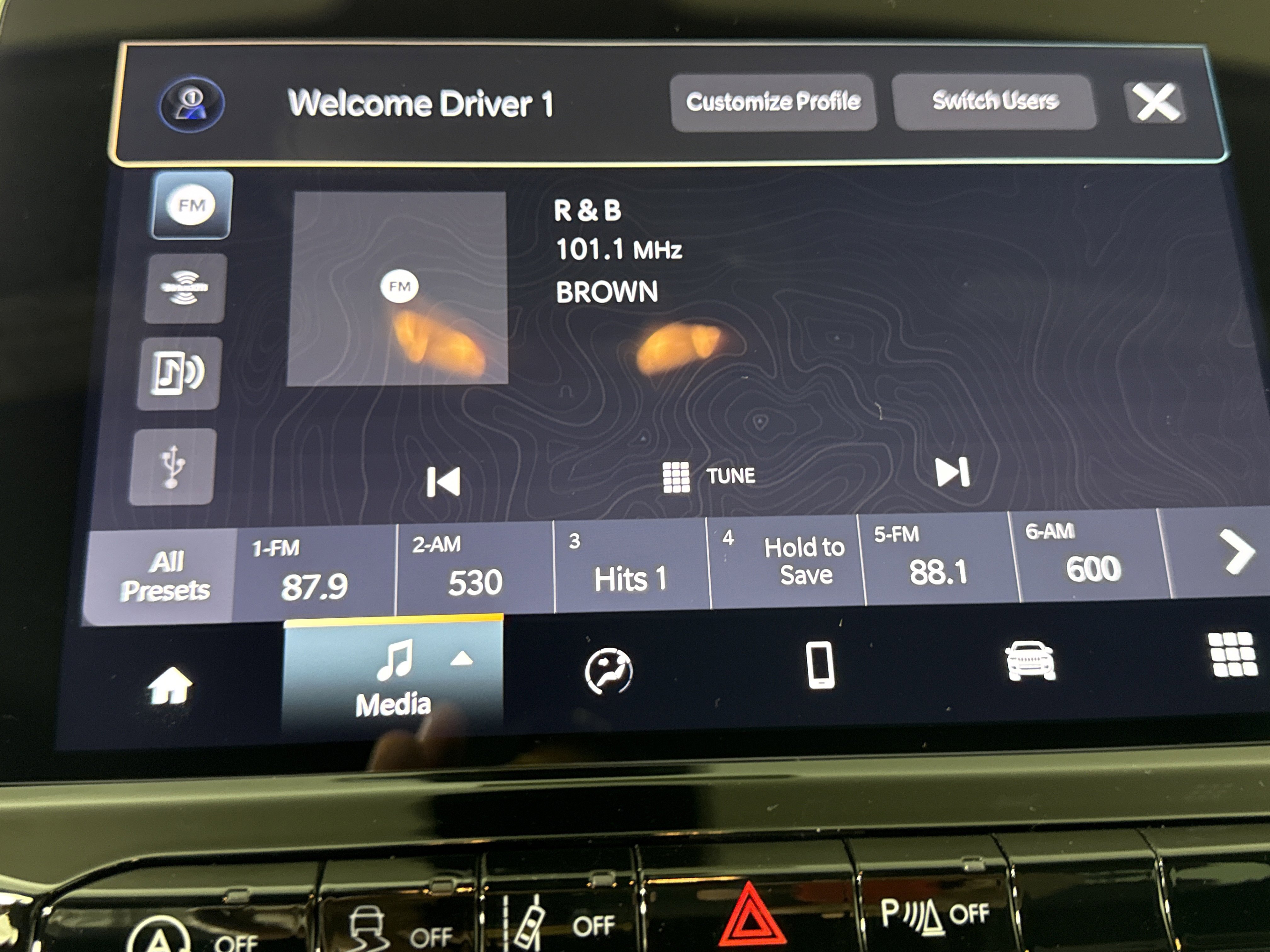 New 2026 Jeep Compass Limited image 18