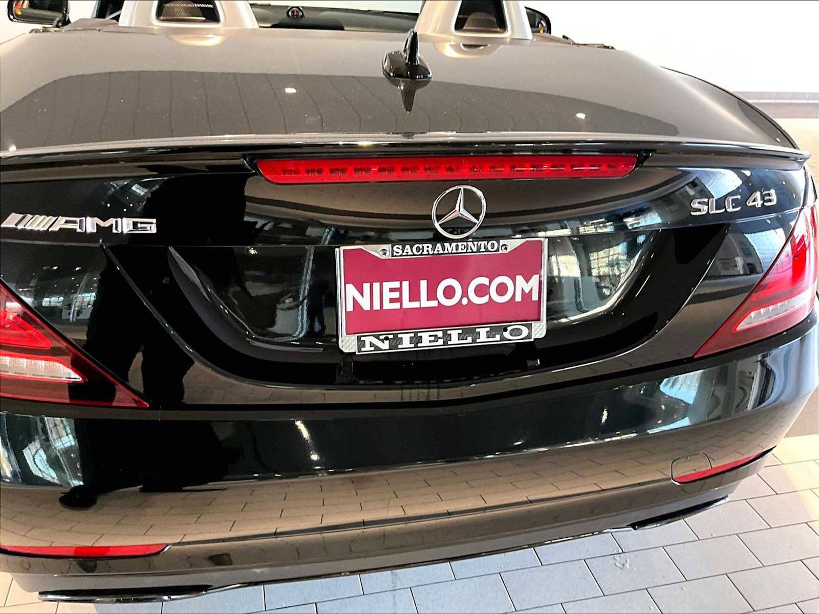 Used 2017 Mercedes-Benz SLC 43 AMG image 35