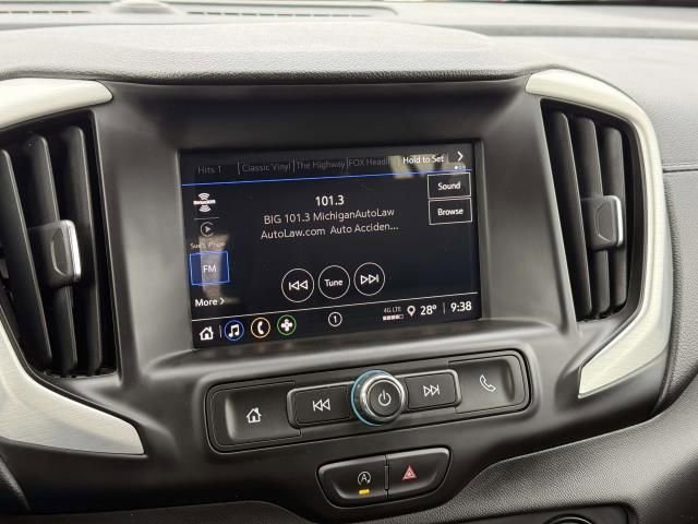 Used 2024 GMC Terrain SLE image 23