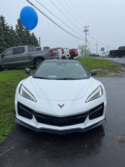 Used 2025 Chevrolet Corvette Z06 image 2