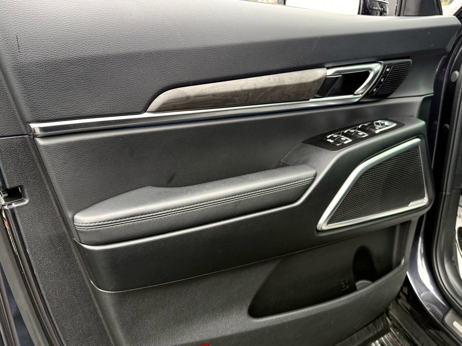 Used 2025 Kia Telluride SX Prestige X-Line image 15