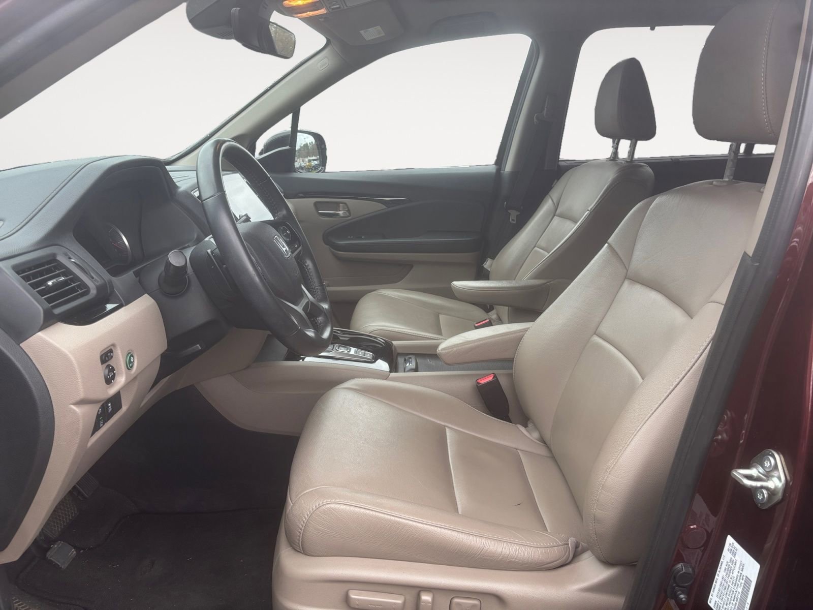 Used 2020 Honda Pilot Touring image 9
