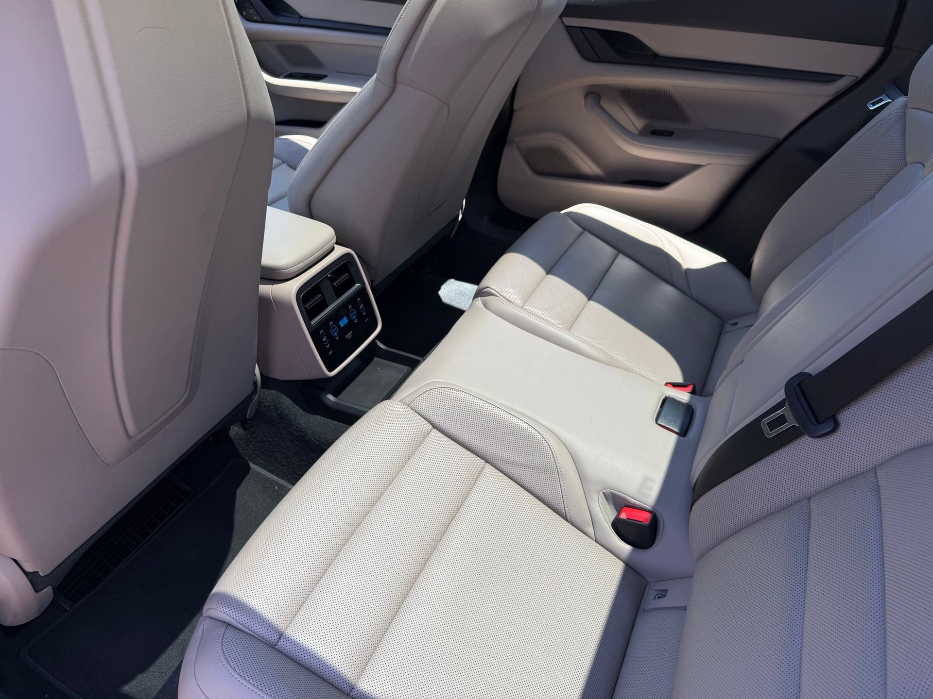 Certified 2023 Porsche Taycan RWD image 29