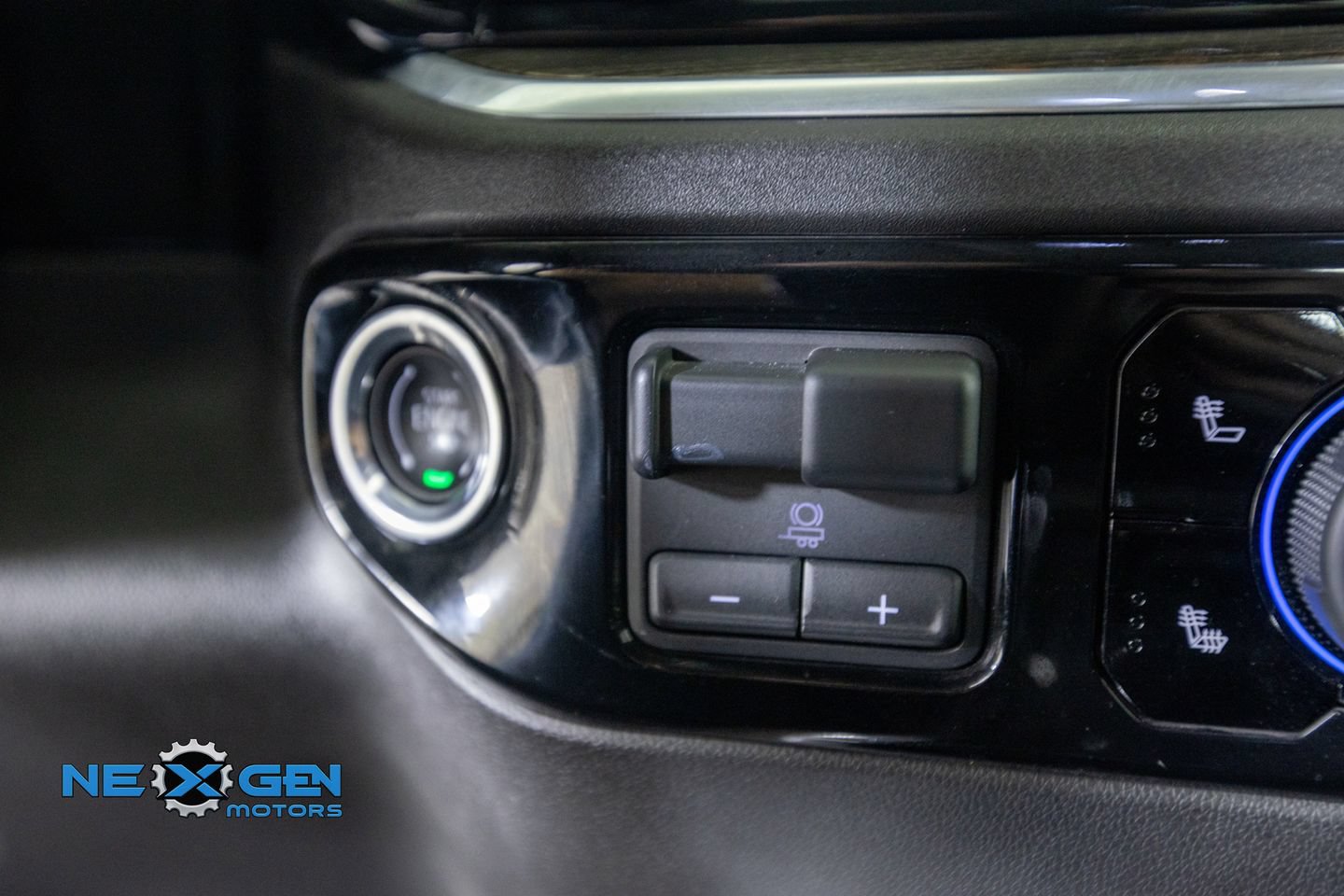 Used 2025 Chevrolet Silverado 1500 RST w/ RST All Star Premium Package AWD/4WD image 22