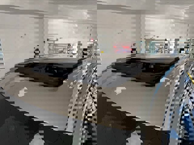 New 2026 Volvo XC90 B5 Plus w/ Protection Package image 12