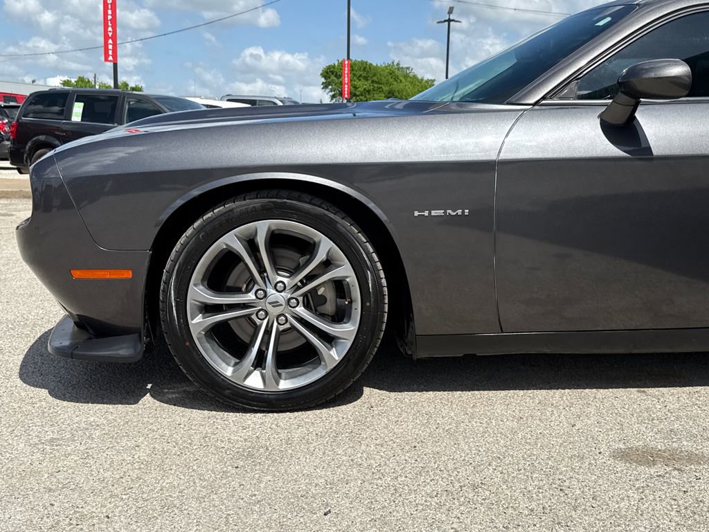 Used 2021 Dodge Challenger R/T RWD image 5