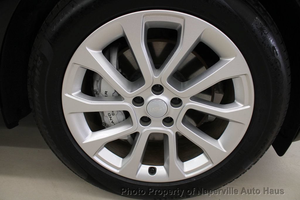 Used 2025 Land Rover Range Rover Sport SE AWD/4WD image 49