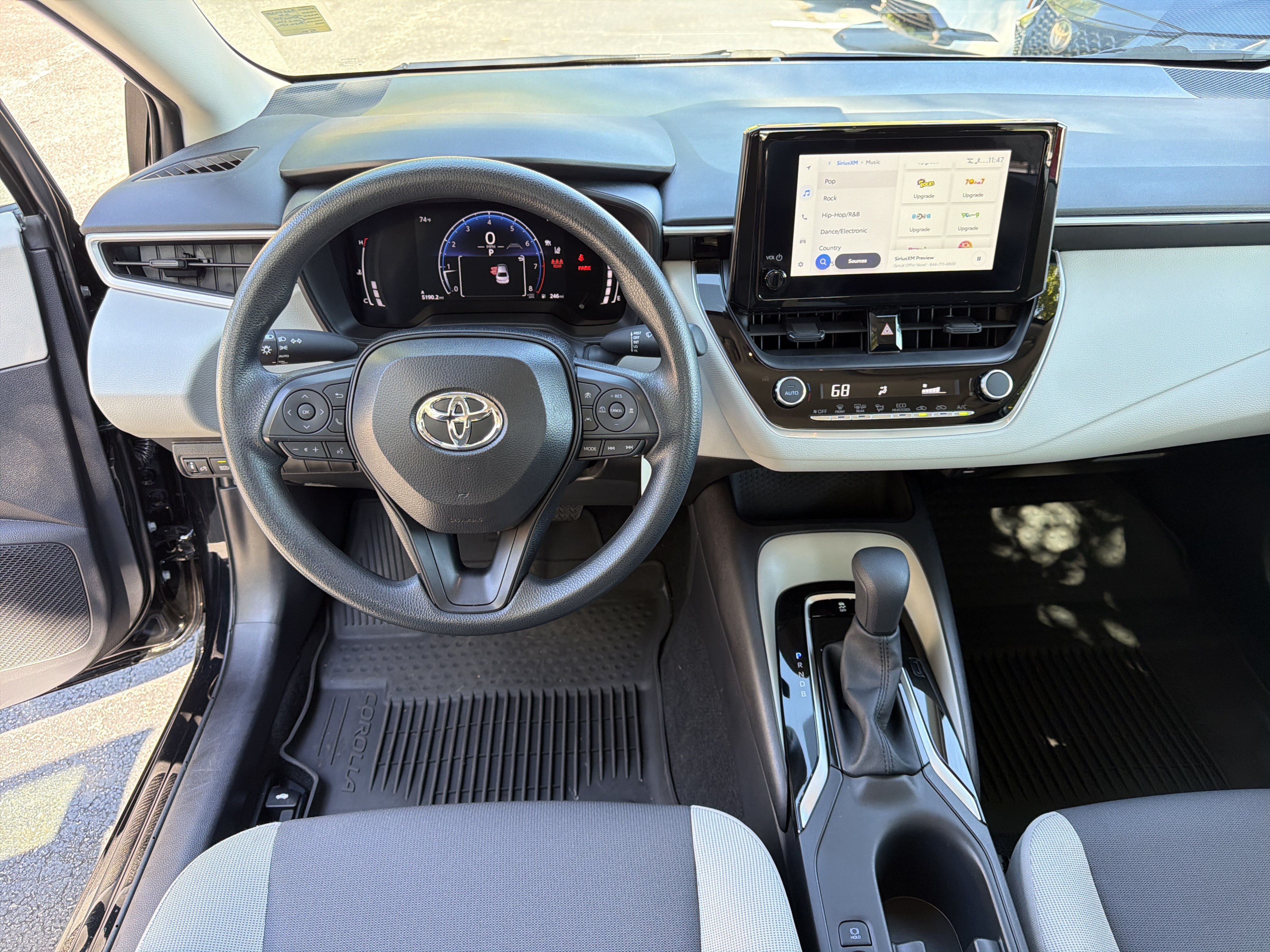 Used 2026 Toyota Corolla LE FWD image 22
