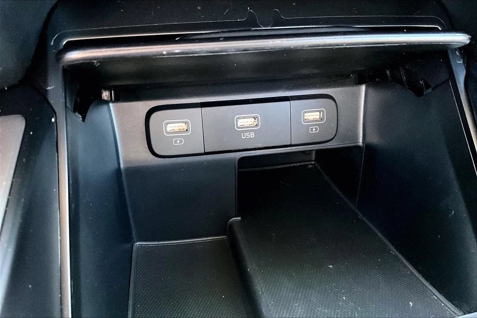 Used 2023 Kia Sorento LX FWD image 25